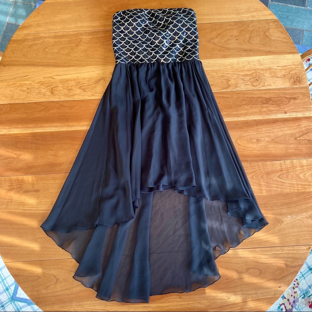 High-Low Sleeveless Evening Dress